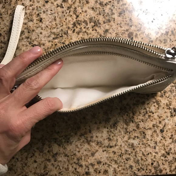 White Banana Republic Wristlet - Picture 2 of 4